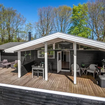 Emmanuela - 700m To The Fjord By Interhome *